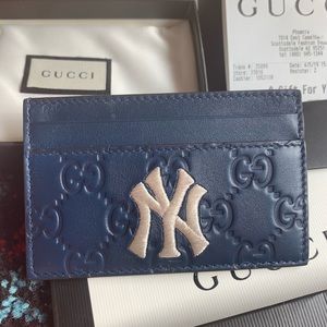 Authentic Gucci MLB NY Yankees logo wallet